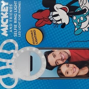Disney selfie 🤳  Ring Light